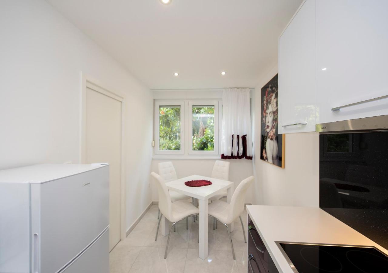 Lions Apartment สปลิท ภายนอก รูปภาพ